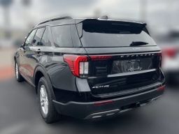 Ford Explorer Active w/100A Pkg RWD 2026