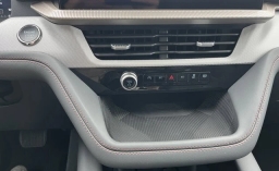 Ford Explorer Active w/100A Pkg RWD 2026