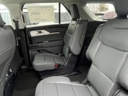 Ford Explorer Active w/100A Pkg RWD 2026