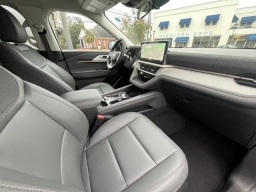 Ford Explorer Active w/100A Pkg RWD 2026
