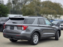Ford Explorer Active w/200A Pkg RWD 2026