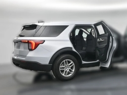 Ford Explorer Active w/100A Pkg RWD 2026