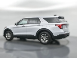 Ford Explorer Active w/100A Pkg RWD 2026