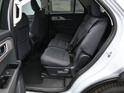 Ford Explorer Active w/100A Pkg RWD 2026