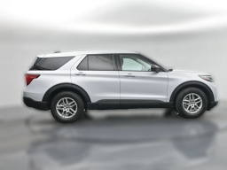 Ford Explorer Active w/100A Pkg RWD 2026