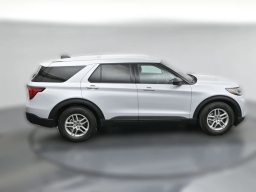 Ford Explorer Active w/100A Pkg RWD 2026