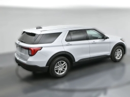 Ford Explorer Active w/100A Pkg RWD 2026