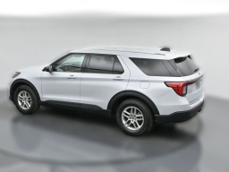Ford Explorer Active w/100A Pkg RWD 2026