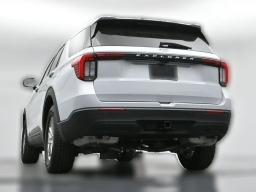 Ford Explorer Active w/100A Pkg RWD 2026