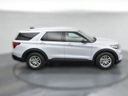 Ford Explorer Active w/100A Pkg RWD 2026