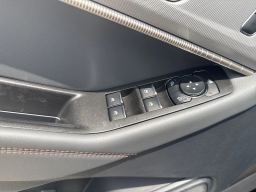 Ford Explorer Active w/200A Pkg RWD 2026