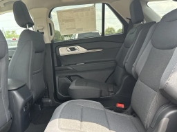Ford Explorer Active w/200A Pkg RWD 2026