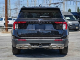 Ford Explorer Active w/200A Pkg RWD 2026