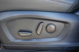 Ford Explorer Active w/200A Pkg RWD 2026