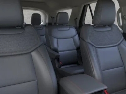 Ford Explorer Active w/200A Pkg RWD 2026