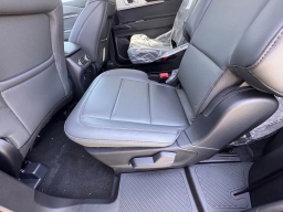 Ford Explorer Active w/200A Pkg RWD 2026
