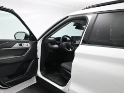 Ford Explorer Active w/200A Pkg RWD 2026