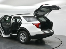 Ford Explorer Active w/200A Pkg RWD 2026
