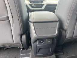 Ford Explorer Active w/200A Pkg RWD 2026