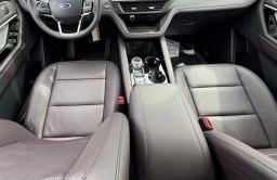 Ford Explorer Platinum RWD 2026
