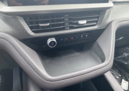 Ford Explorer Platinum RWD 2026