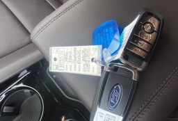 Ford Explorer Platinum RWD 2026