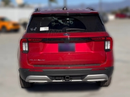 Ford Explorer Platinum RWD 2026