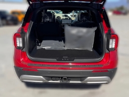 Ford Explorer Platinum RWD 2026