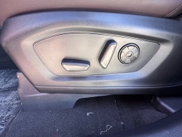Ford Explorer Platinum RWD 2026