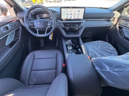 Ford Explorer Platinum RWD 2026
