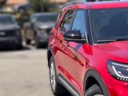 Ford Explorer Platinum RWD 2026