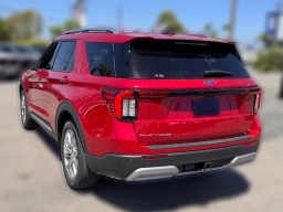 Ford Explorer Platinum RWD 2026