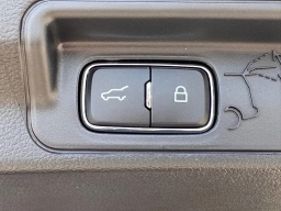 Ford Explorer Platinum RWD 2026
