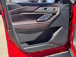Ford Explorer Platinum RWD 2026