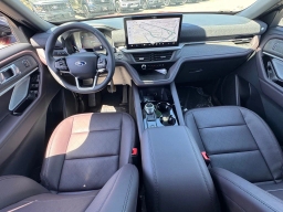 Ford Explorer Platinum RWD 2026