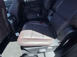 Ford Explorer Platinum RWD 2026
