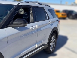 Ford Explorer Platinum RWD 2026