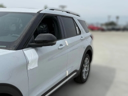 Ford Explorer Platinum RWD 2026