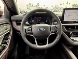 Ford Explorer Platinum RWD 2026