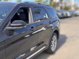 Ford Explorer Platinum RWD 2026