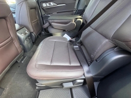 Ford Explorer Platinum RWD 2026