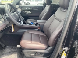 Ford Explorer Platinum RWD 2026
