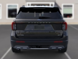 Ford Explorer Active w/200A Pkg 4WD 2026