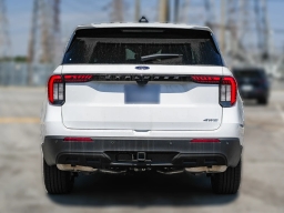 Ford Explorer Active w/100A Pkg 4WD 2026