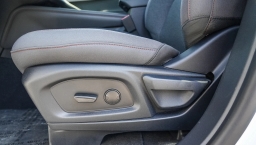 Ford Explorer Active w/100A Pkg 4WD 2026