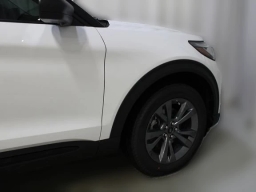 Ford Explorer Active w/200A Pkg 4WD 2026