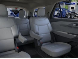Ford Explorer Active w/200A Pkg 4WD 2026