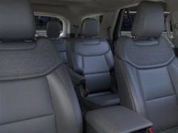Ford Explorer Active w/200A Pkg 4WD 2026