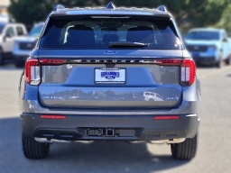 Ford Explorer Active w/200A Pkg 4WD 2026