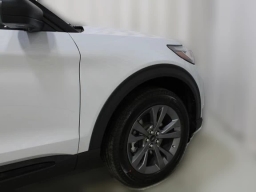 Ford Explorer Active w/200A Pkg 4WD 2026